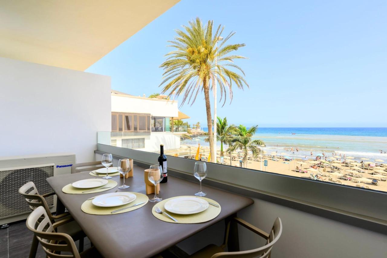 Charming 2 Bedroom Retreat With Beachfront Views San Bartolome Bagian luar foto
