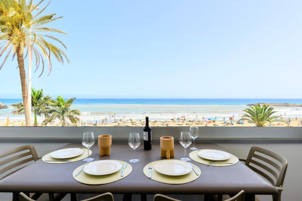 Charming 2 Bedroom Retreat With Beachfront Views San Bartolome Bagian luar foto
